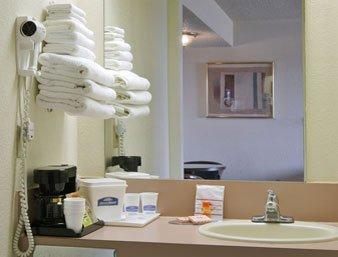 Oyo East (adults Only) 2*