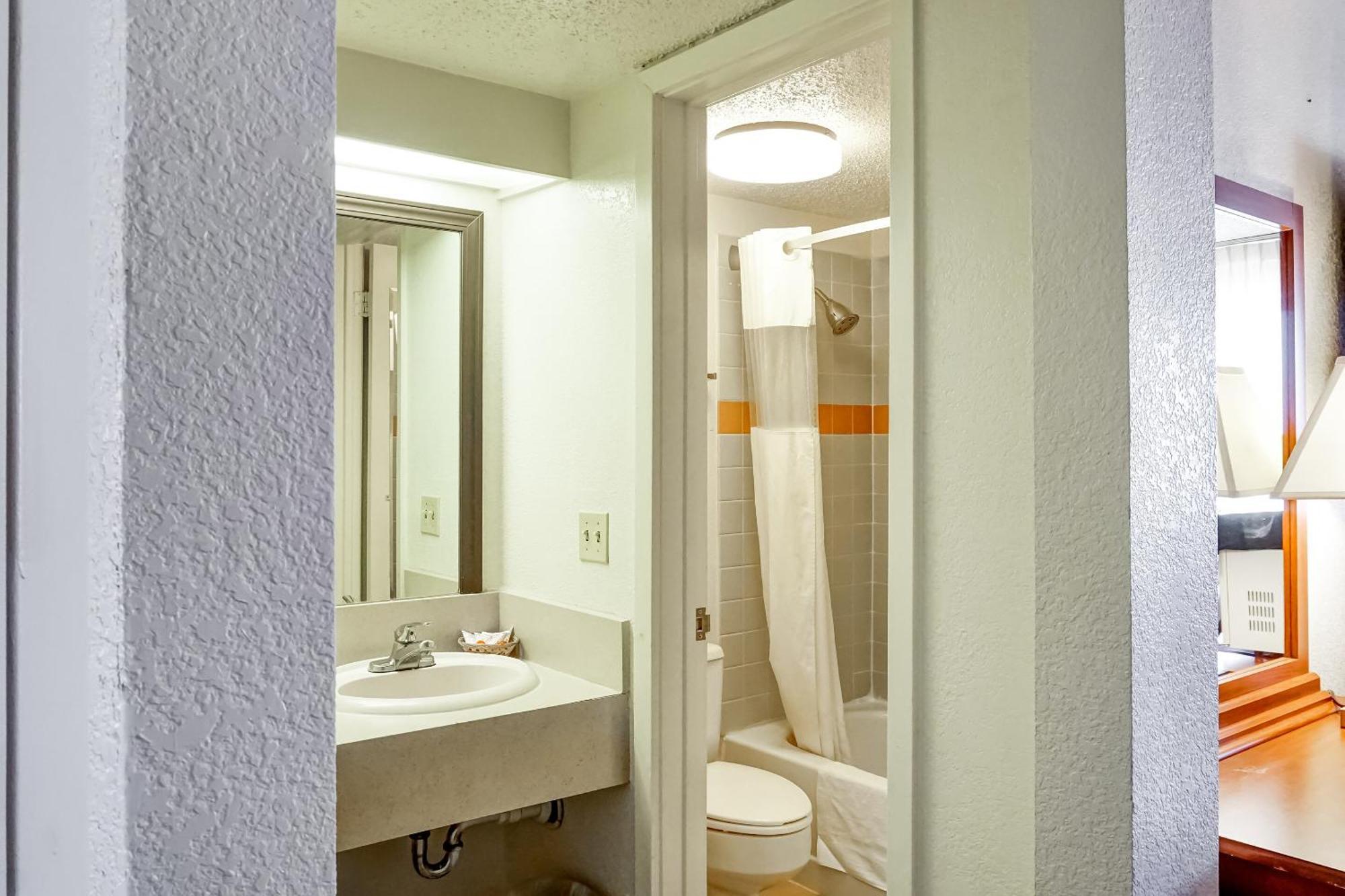Hotel Oyo East (adults Only) Killeen