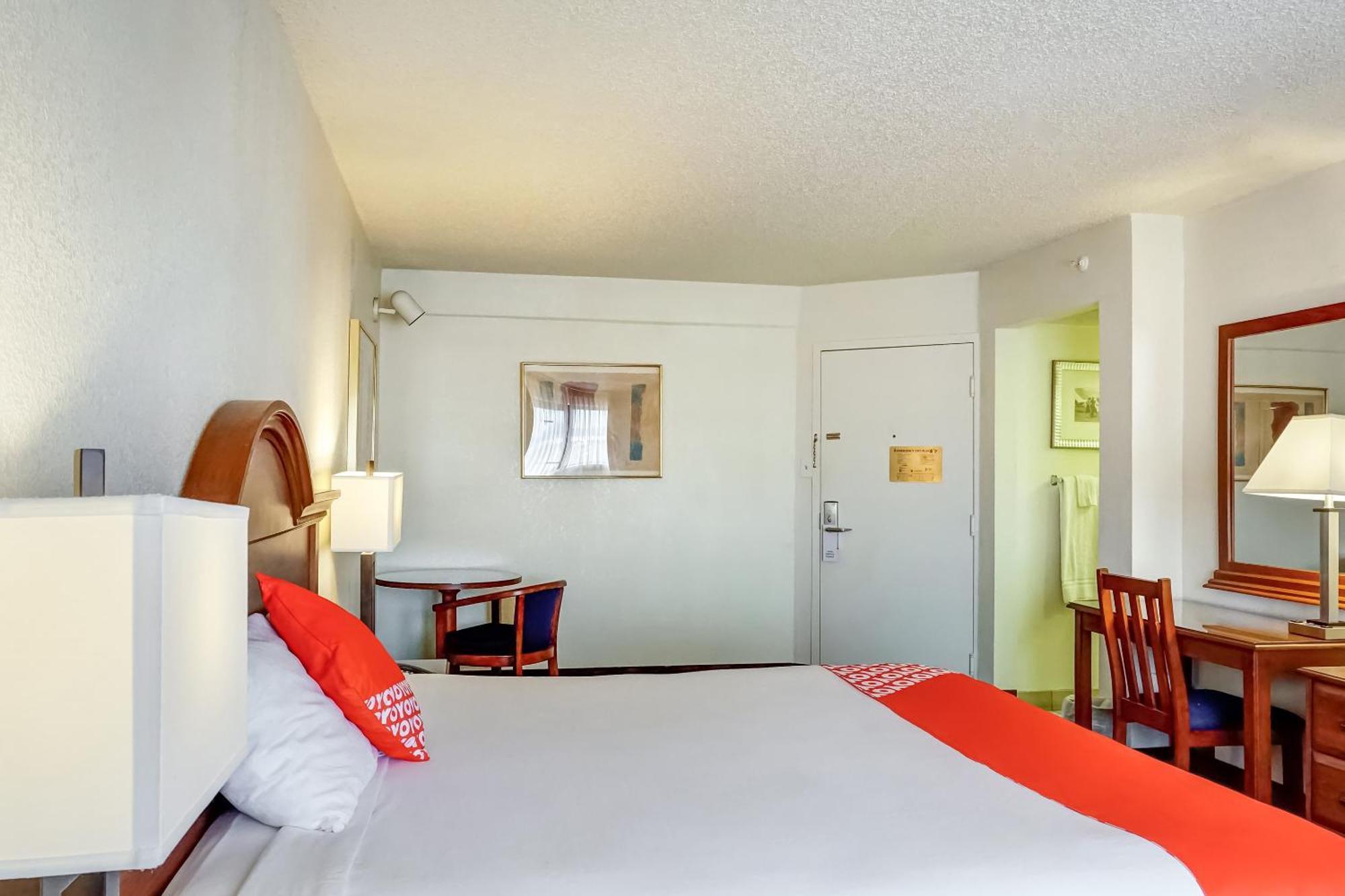 Oyo East (adults Only) Killeen