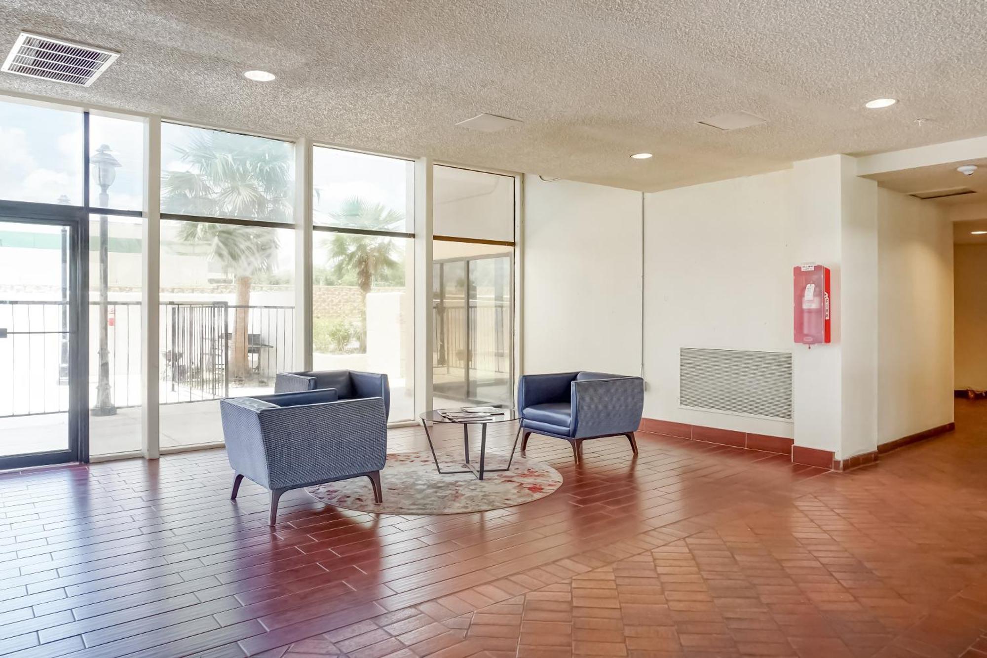 Hotel Oyo East (adults Only) Killeen