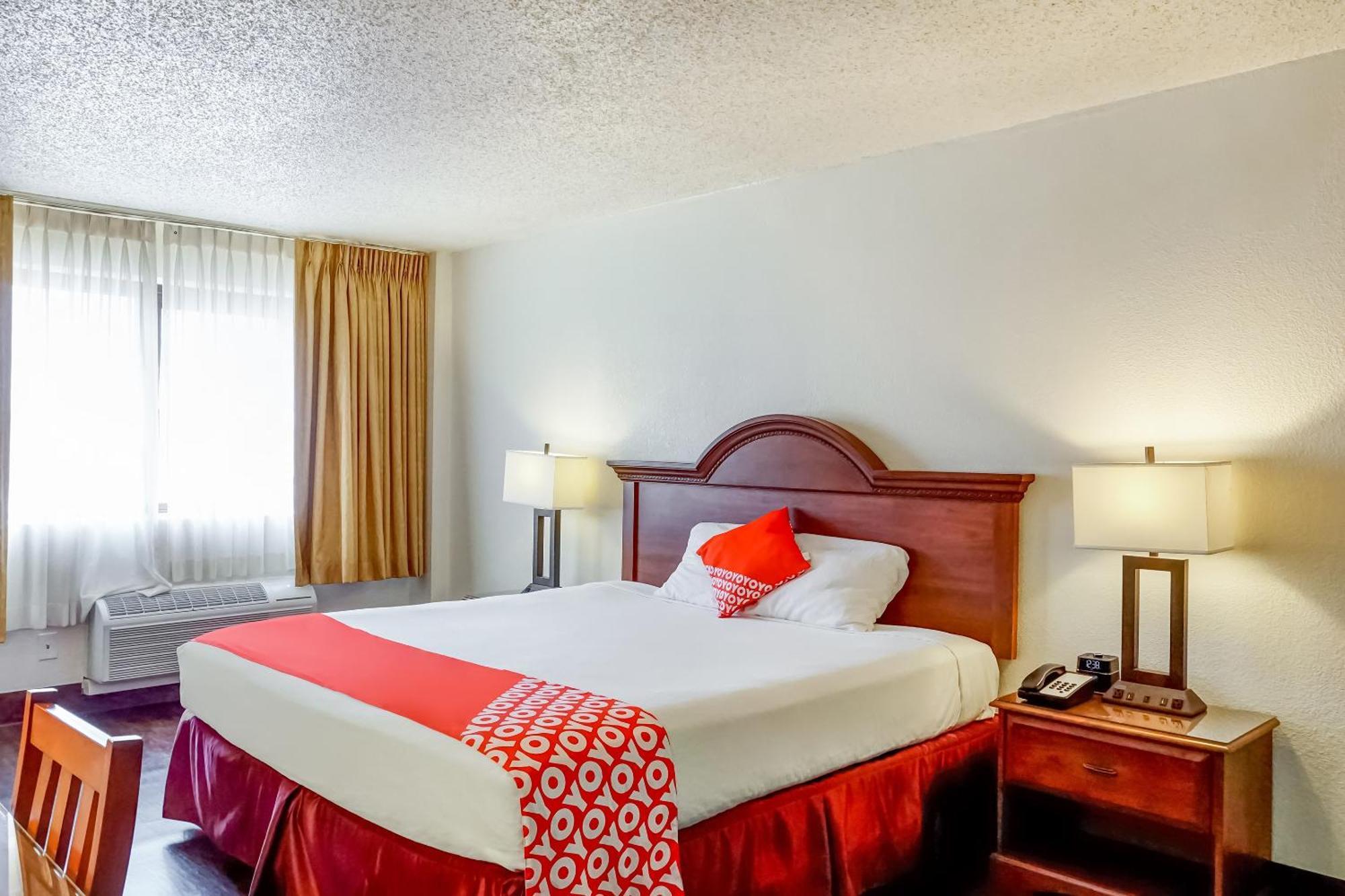 Oyo East (adults Only) 2*